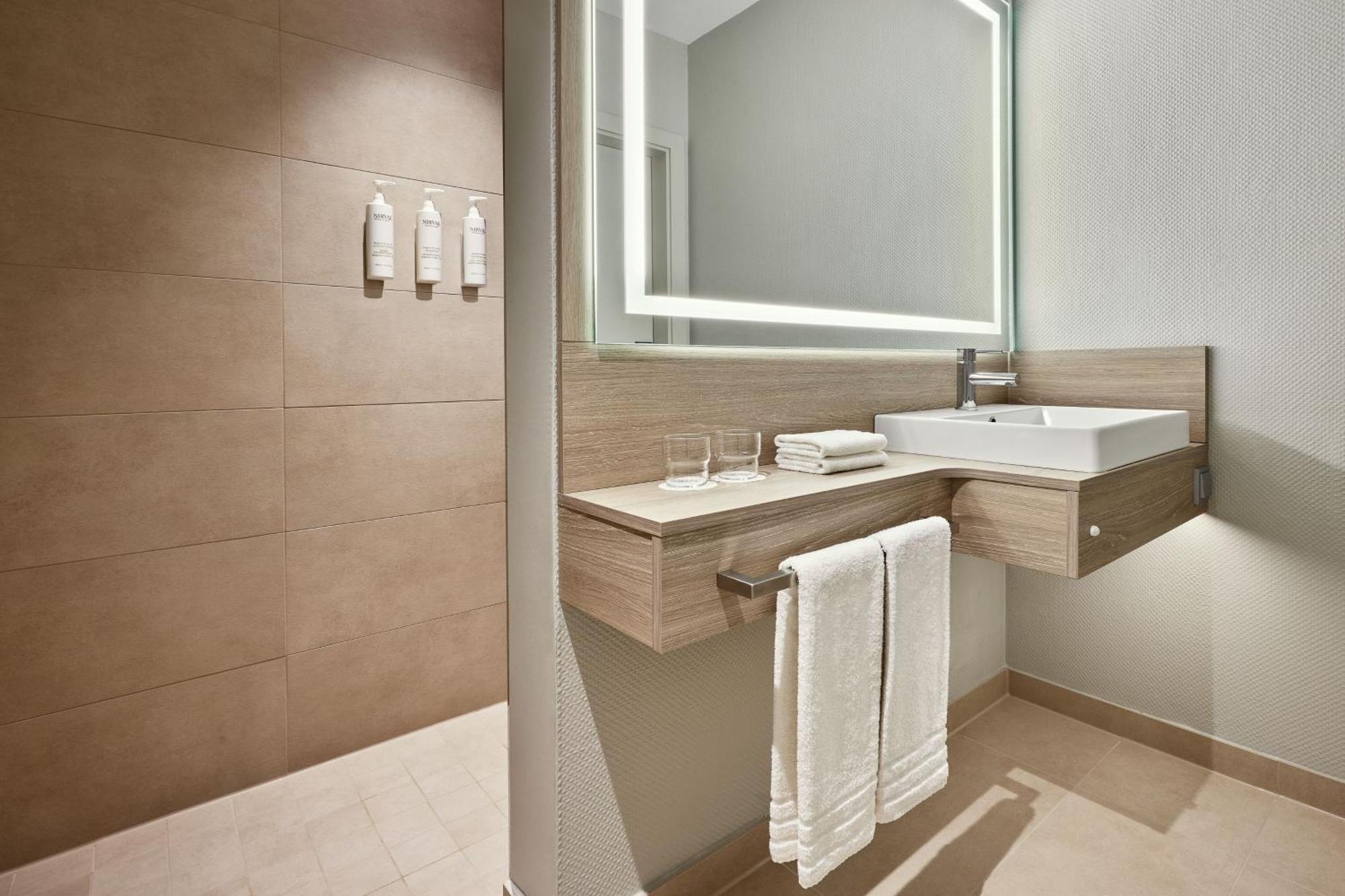 Courtyard By Marriott Dortmund